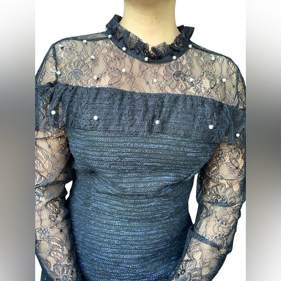 LIM Style Elegant Lace Overlay Dress - Medium - Picture 6 of 11